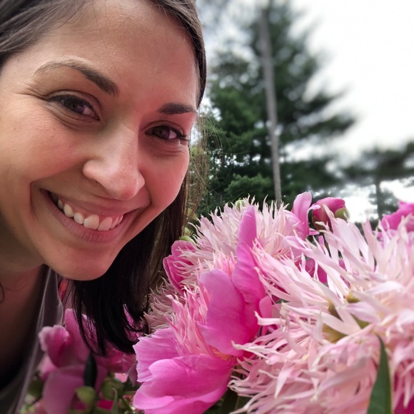 Meet your Posher, Stephanie aka @smetler! - Picture 5 of 7